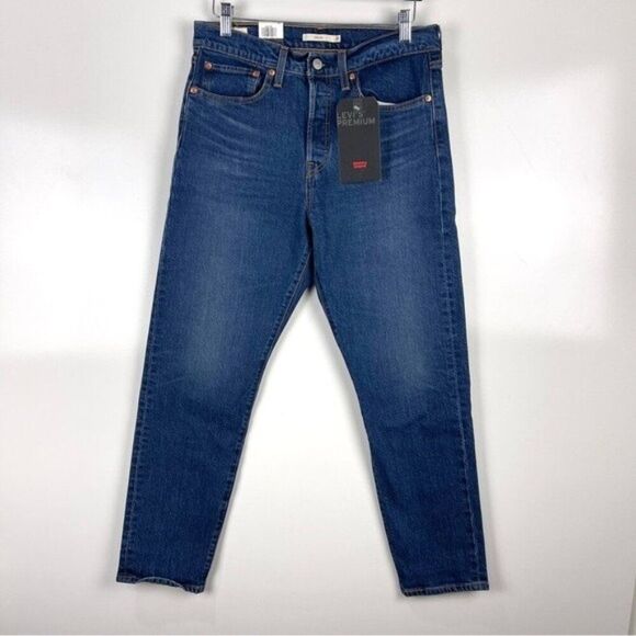 NEW Levi's Premium Button Fly Wedgie Tapered Leg Jeans Women's Size 30 - Picture 1 of 10